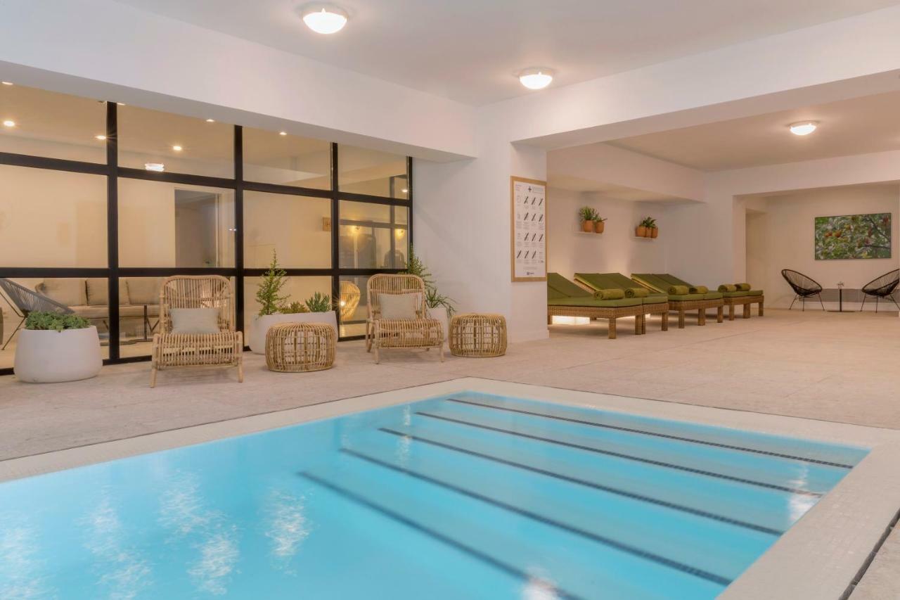 Hm Ayron Park - Adults Only Hotel Playa de Palma  Bagian luar foto The swimming pool at the hotel